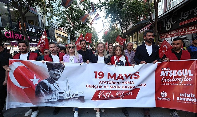 Bakırköy'de Pedallar Atatürk ve Türk Gençliği İçin Çevrildi