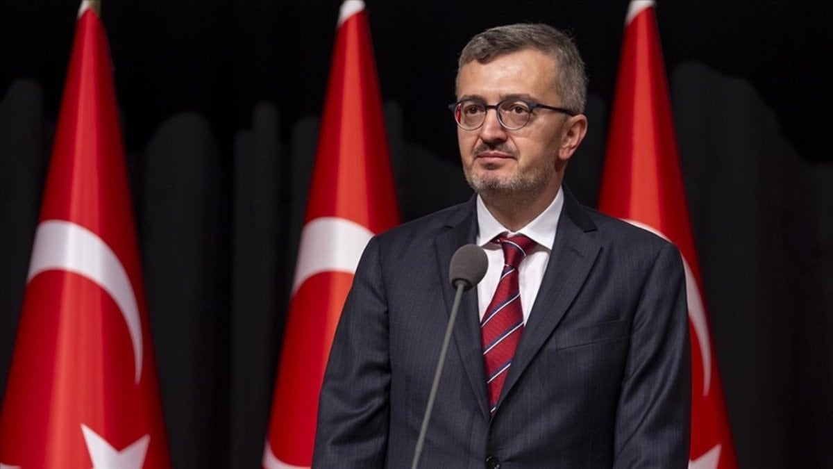 Burhanettin Duran, İsrail'in Küresel Sumud Filosu'na saldırısını kınadı