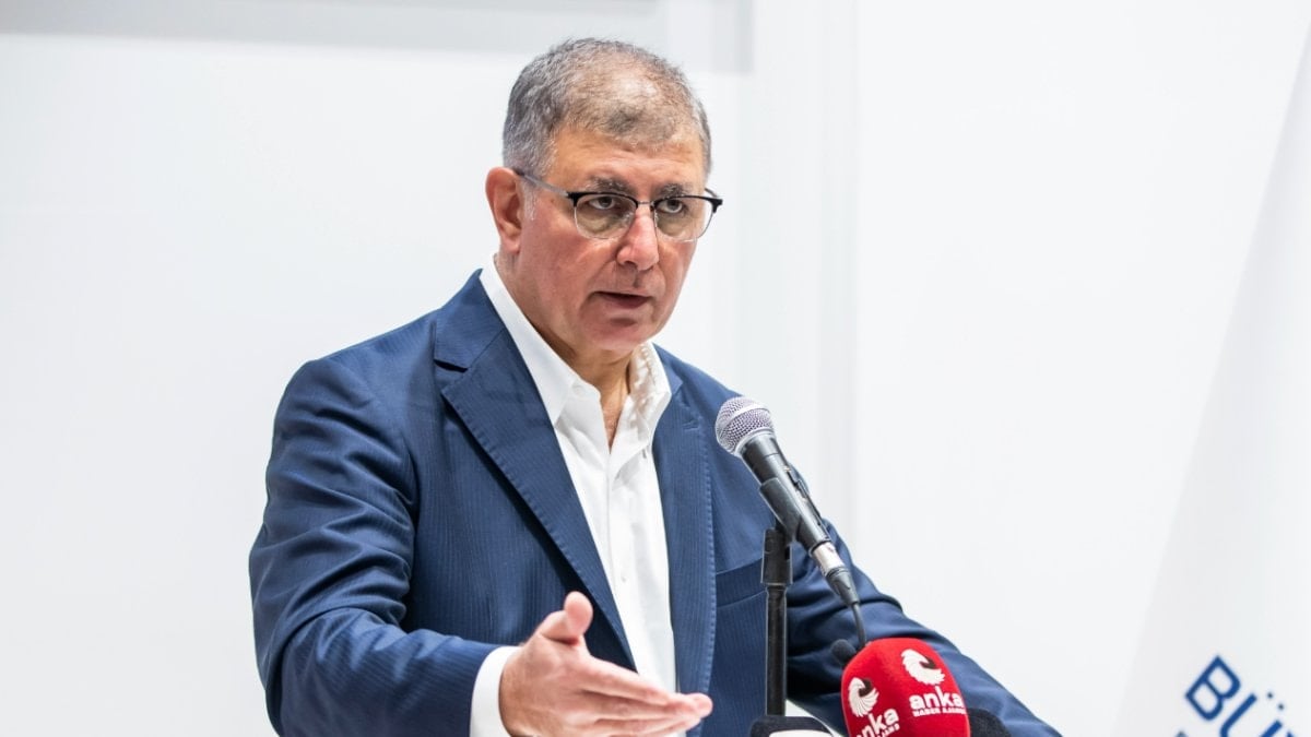 Cemil Tugay: İzmir’in Körfezi gavurun körfezi mi?