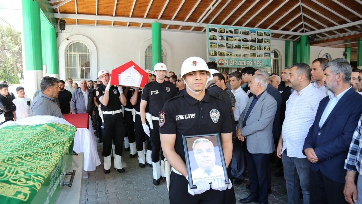 Gaziantep'te hayatını kaybeden polis memuru son yolculuğuna uğurlandı