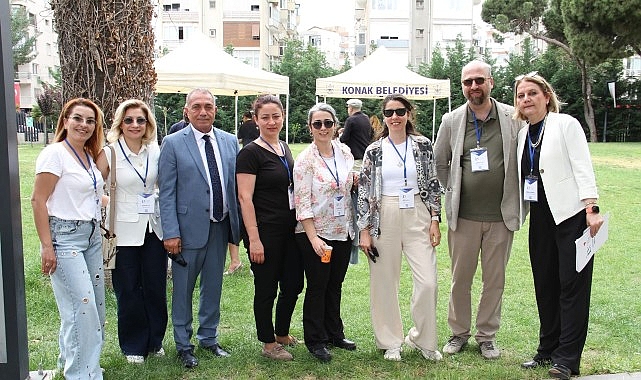Gençliğin Görünmeyen Yarasına İzmir'den Güçlü Dokunuş: "Görünmeyeni Görmek"