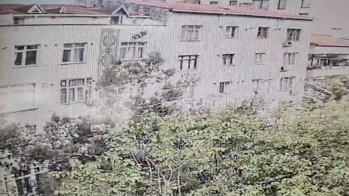 Kağıthane'de doktorun terastan düşmesine ilişkin görüntülere Ensonhaber ulaştı