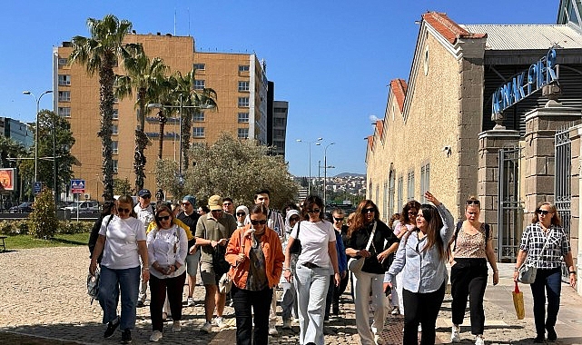 Kemeraltı Şenliği'nin yıldızı Kültürel Miras Gezileri oldu
