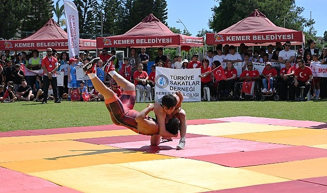 Kemer'de 19 Mayıs coşkusu