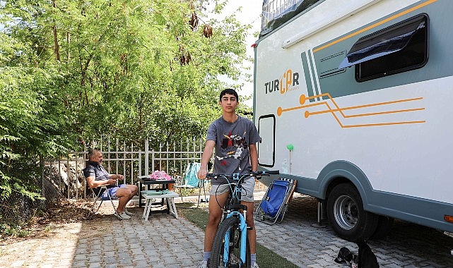 Konyaaltı Karavan Park'ta bayram yoğunluğu