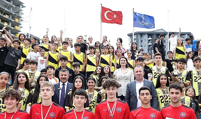 Küçükçekmece'de 19 Mayıs Gençlik Koşusu düzenlendi