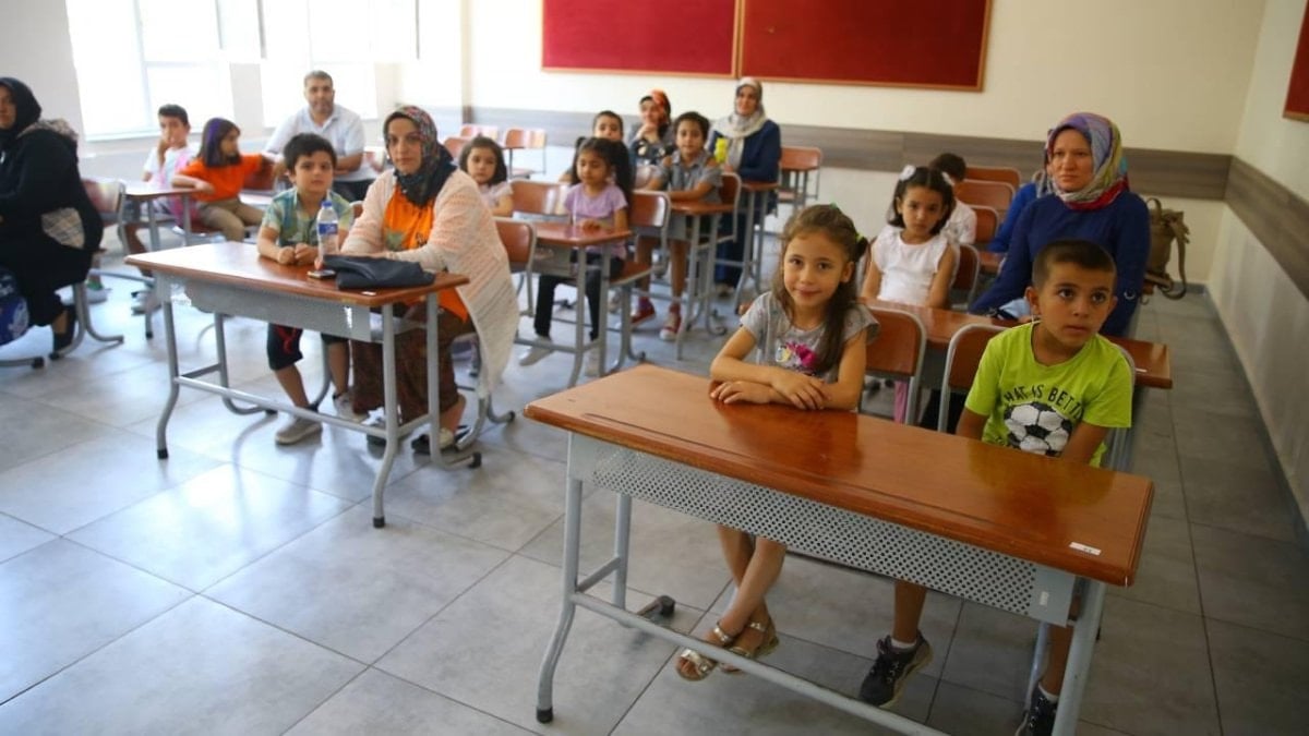 MEB'den okullarda yeni düzenleme: Veli adına randevu oluşturabilecek