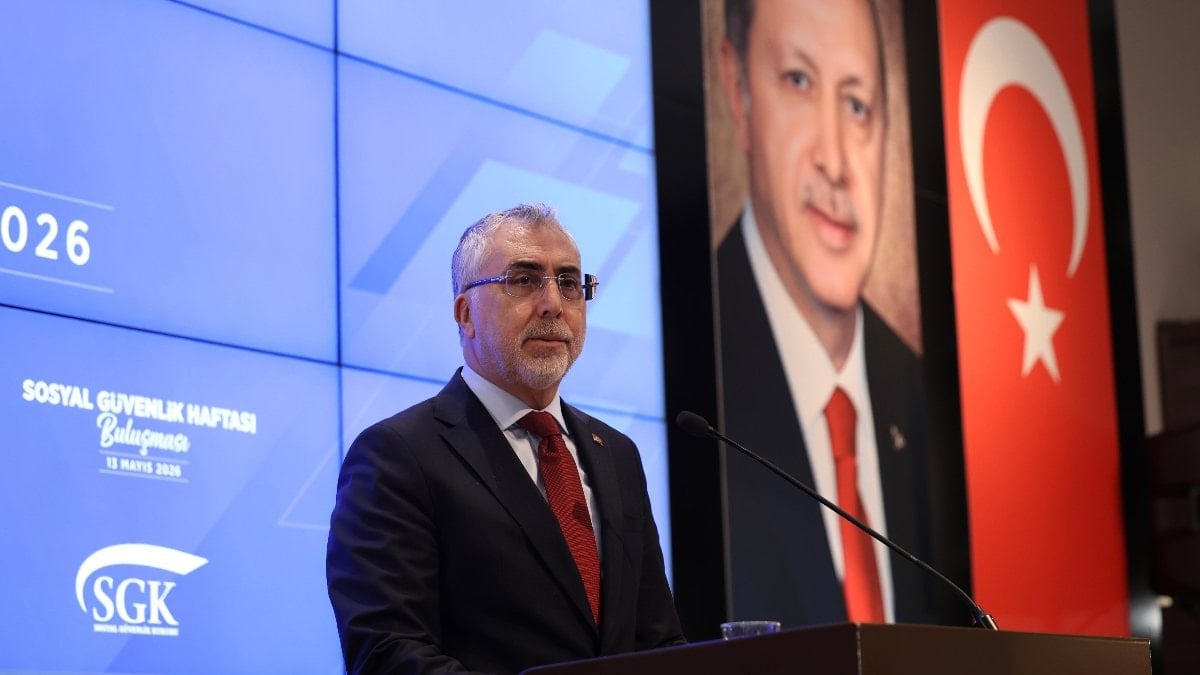 Vedat Işıkhan: Türkiye dünyanın en kapsayıcı sağlık sigorta sistemlerinden birine sahip
