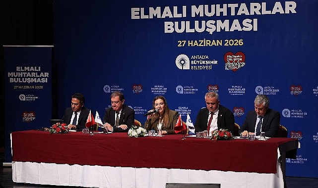 Başkan Vekili Büşra Özdemir Elmalı'da muhtarlarla buluştu