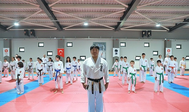 Dünya Şampiyonası Yolunda Uluslararası Karate Semineri Keçiören'de Tamamlandı
