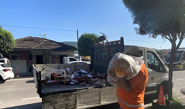 Gemlik'te Sağlıksız Gıda Deposuna Zabıta Baskını
