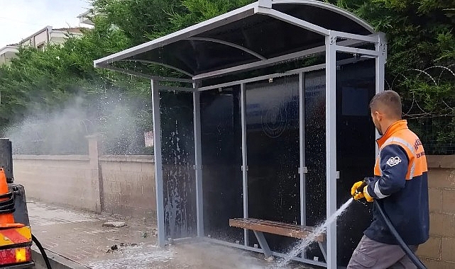 İnegöl Belediyesi'nden Çevre Haftasına Yakışan Bayram Mesaisi