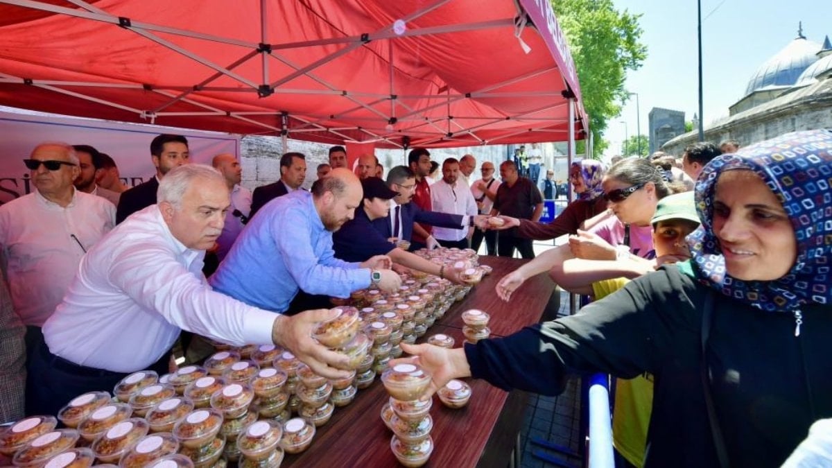 Mimar Sinan'ın aşure vasiyeti Süleymaniye'de yaşatılıyor