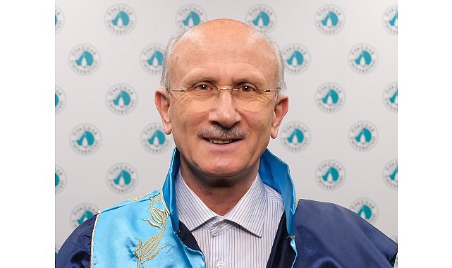 Prof. Dr. Reşat Öngören: "Peygamberler ve velîler bile Hak ve hakikatle buluşmadan önce yalnızlık yaşıyor!"