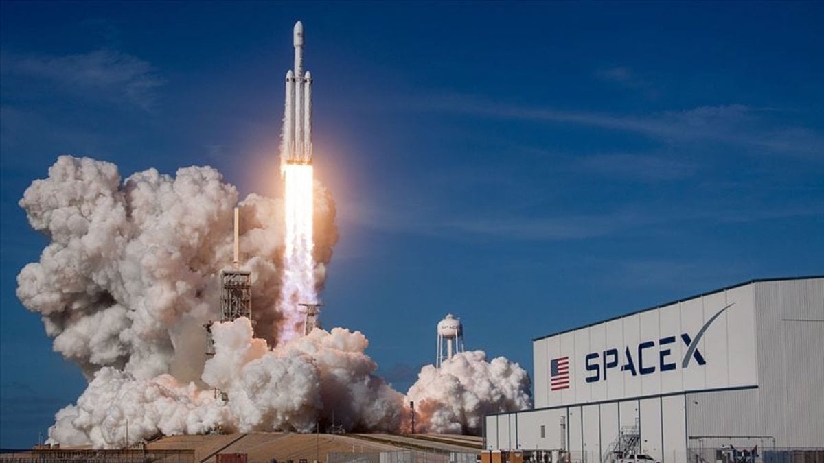 Tarihin en büyük halka arzı olabilir. SpaceX borsaya hazırlanıyor