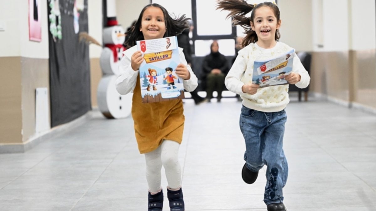 Yaklaşık 18 milyon öğrenci cuma günü karne heyecanı yaşayacak