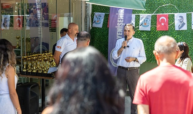 Yenişehir'de tenis şöleni