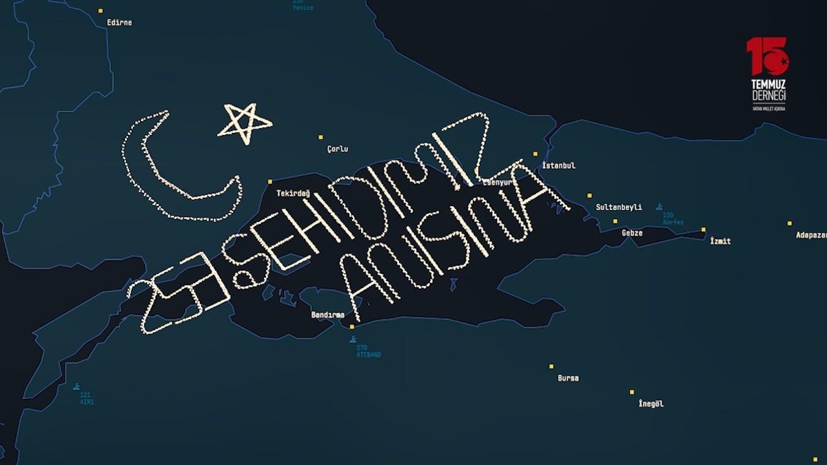 15 Temmuz'un 253 şehidi anısına gökyüzüne yazı yazıldı