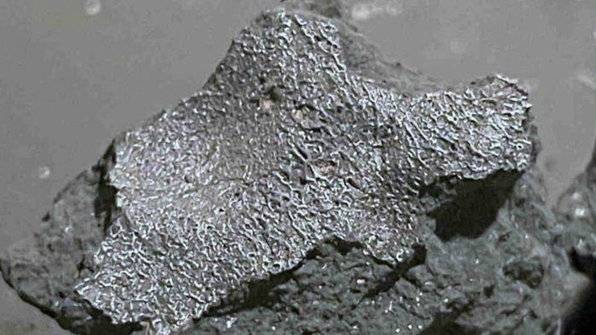 ABD'deki bir eve düşen meteoritte 'uzaylı dünya kimyası' tespit edildi