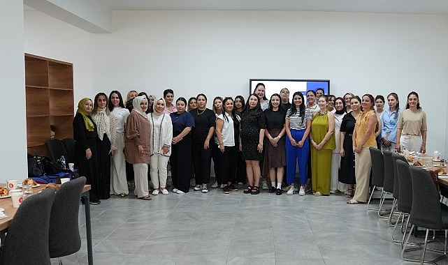 Ailelere Yönelik "Ergenlik Dönemini Anlamak" Semineri Düzenlendi