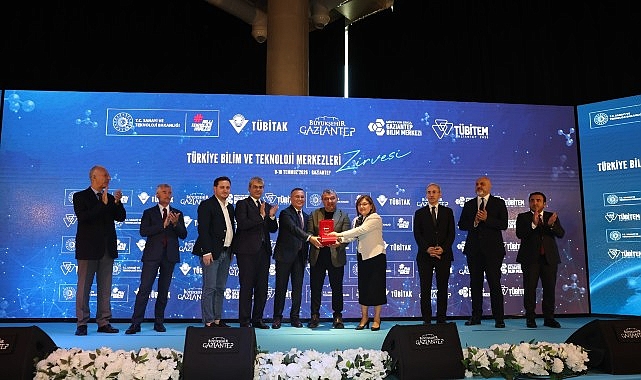 Büyükşehir'in bilim vizyonu ödülle taçlandı