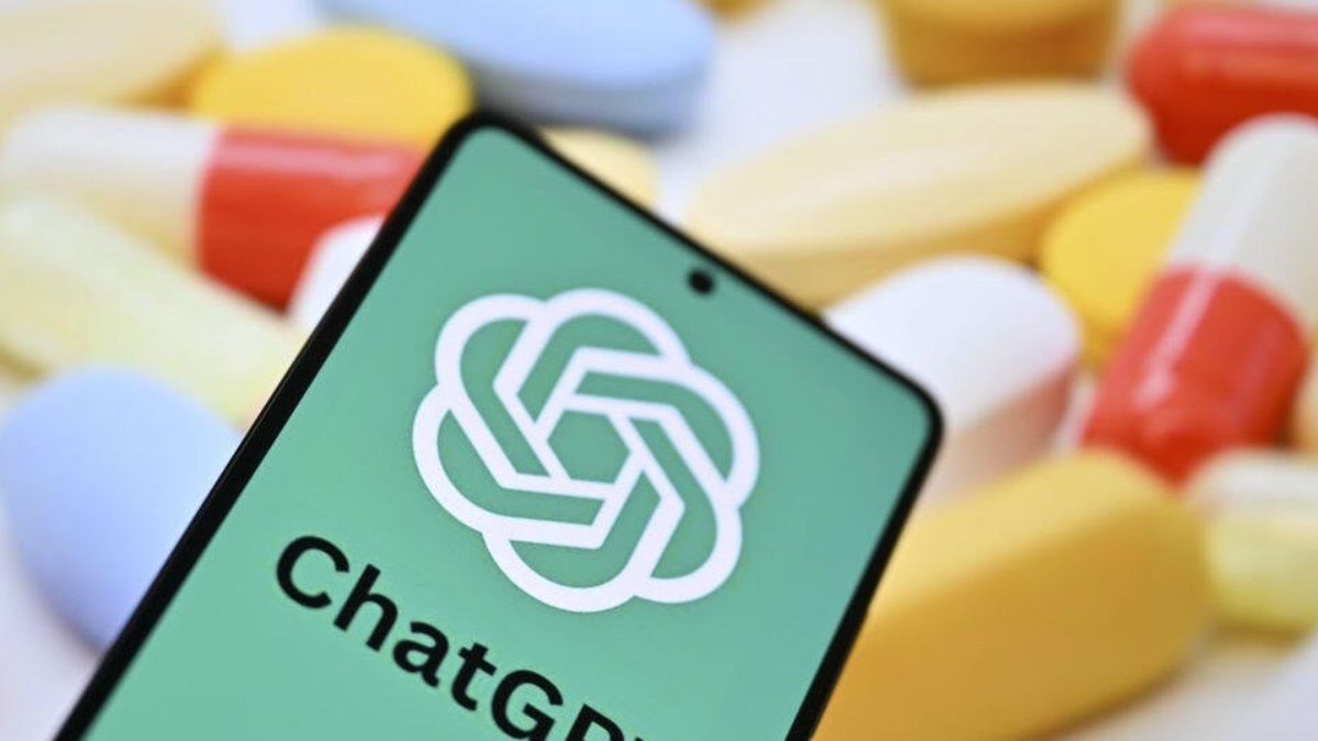 ChatGPT sağlık hizmeti vermeye başlıyor: Uzmanlardan uyarılar geldi