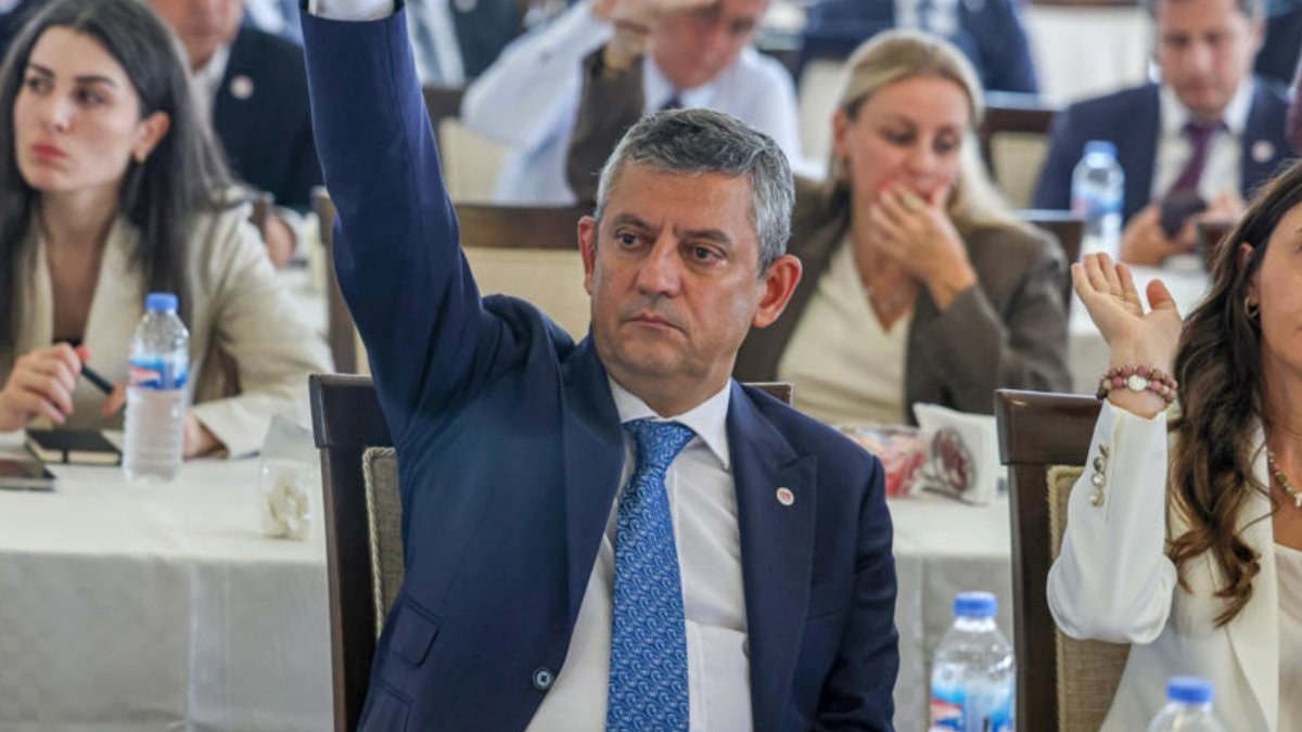 CHP'den 200 belediye başkanı Yeni Parti'ye geçiyor