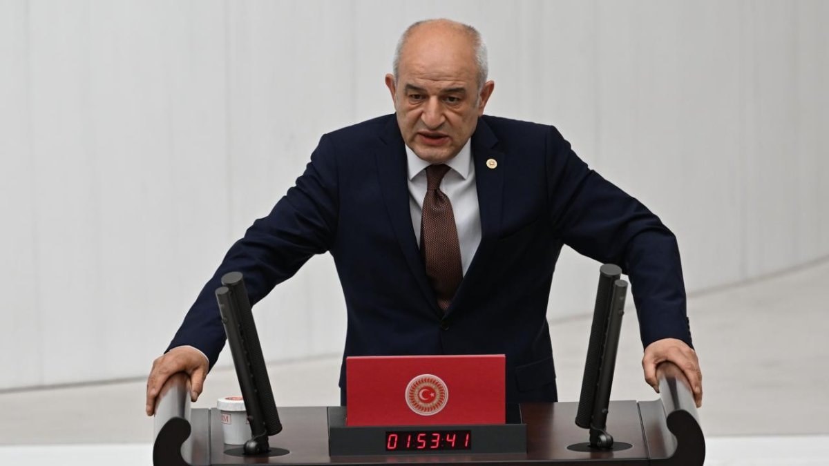 CHP'li Ali Fazıl Kasap, Yeni Parti'ye geçenlere tepki gösterdi