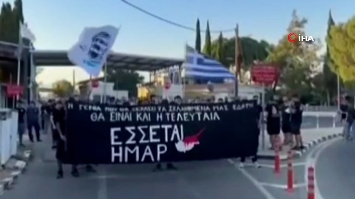 Kıbrıs'taki Metehan Sınır Kapısı'nda Rumlardan provokatif gösteri