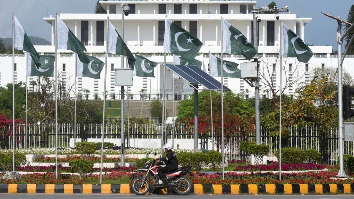 Pakistan, Çin'in teşvikiyle ABD ve İran arasında devreye girdi