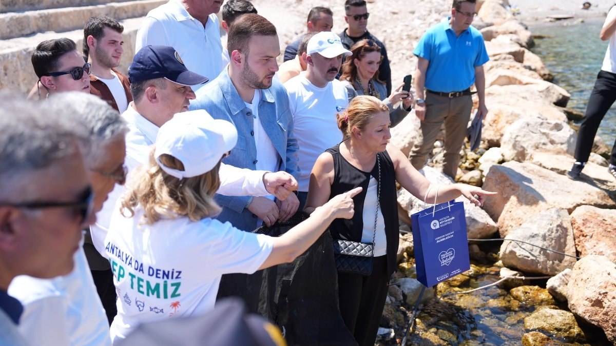 Sıfır Atık Vakfı ve Antalya Valiliği'nden denizde plastik atık kirliliğine karşı farkındalık buluşması