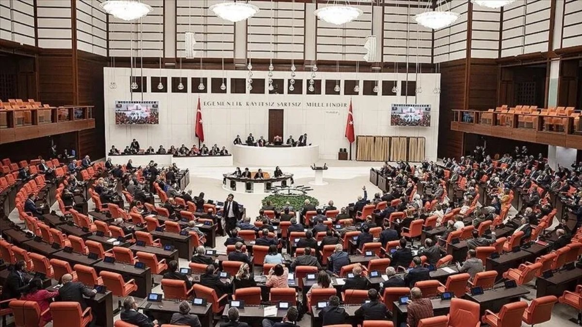 Terörsüz Türkiye'de yeni bir aşamaya geçildi: Çerçeve yasa görüşmeleri başladı