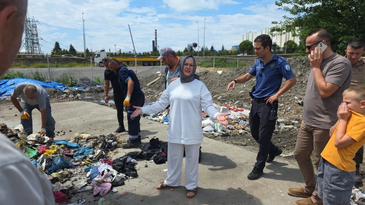 Zonguldak'ta sokakta bırakılan altın dolu çantayı çöp sanıp kamyona yüklediler