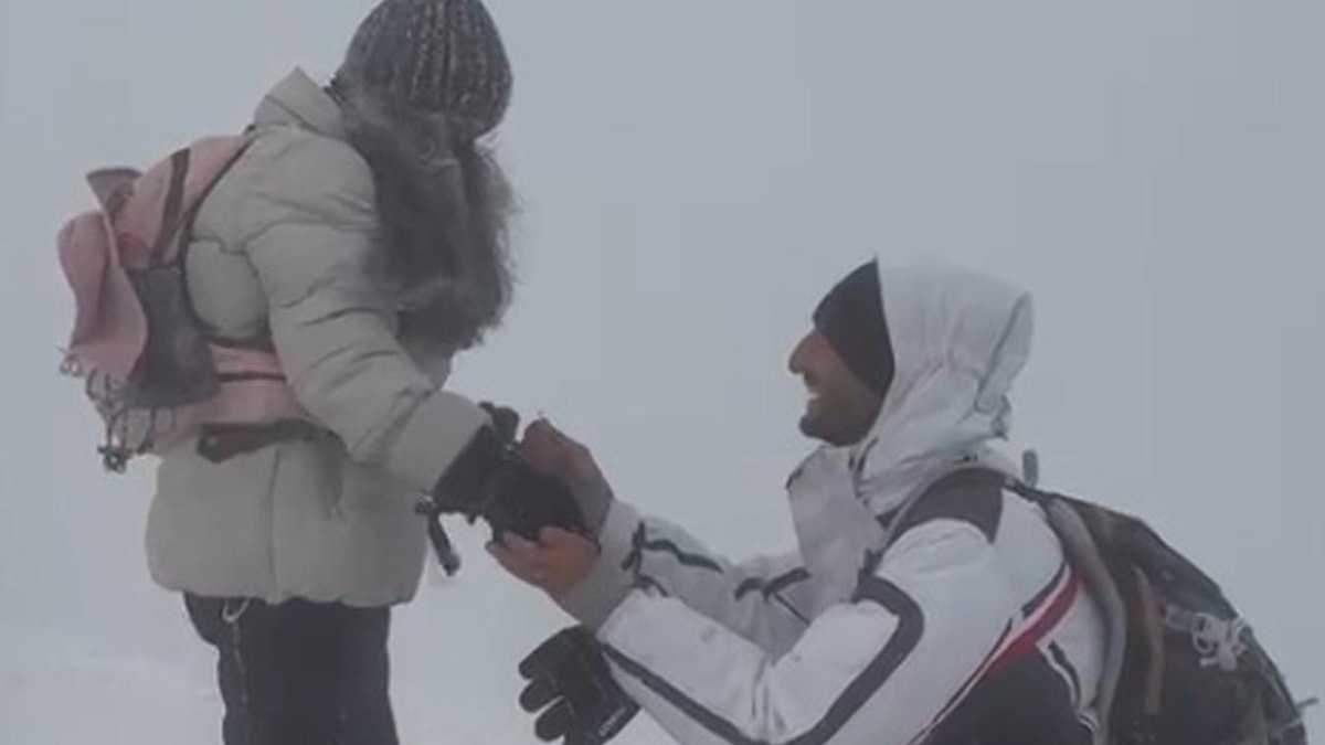Ermenistan'dan gelen gençlerden Ağrı Dağı'nda evlilik teklifi