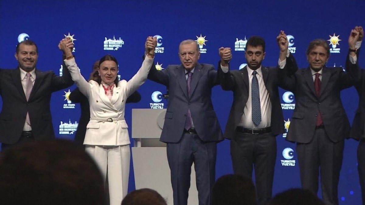 Tuzla, Çekmeköy ve Şile Belediyeleri AK Parti'ye katıldı