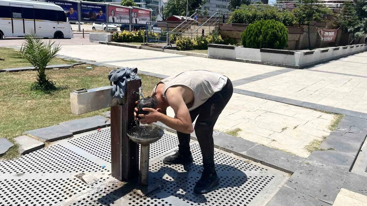 Adana'da sıcak hava etkisini göstermeye devam ediyor