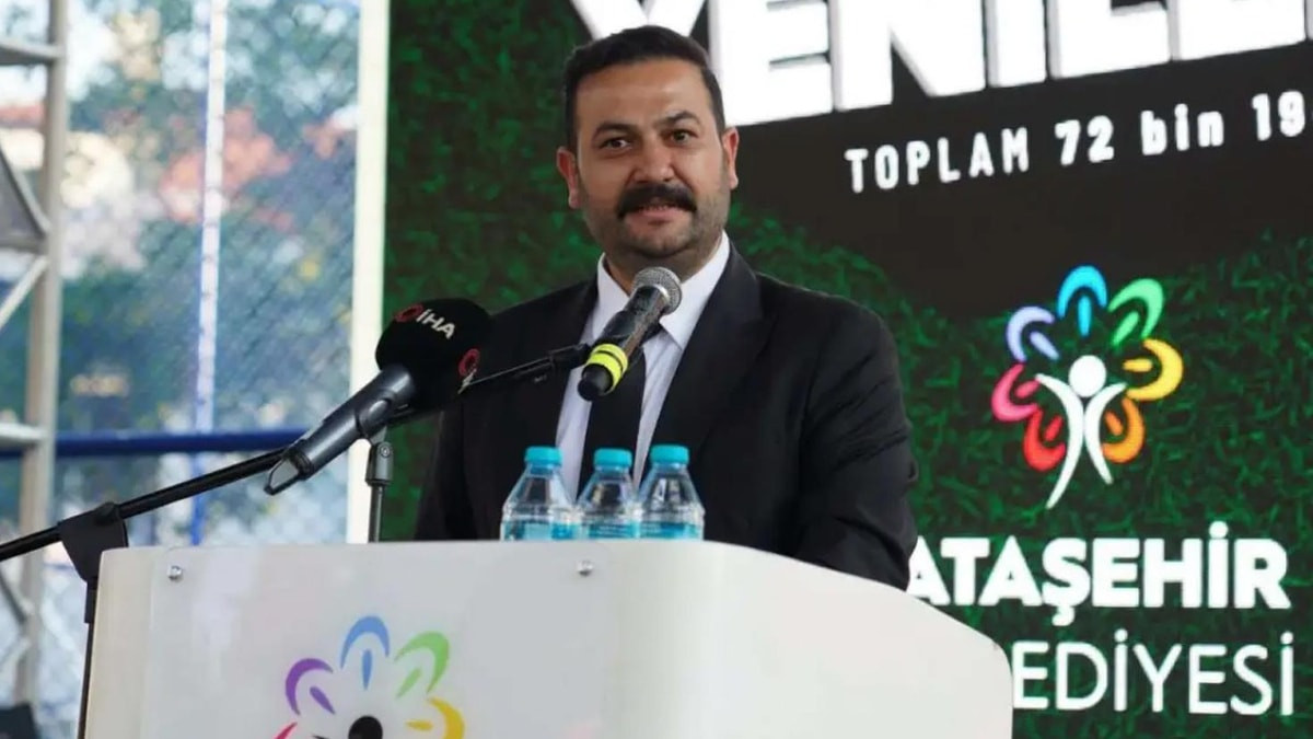 Ataşehir Belediyesi'ne operasyon: Gözaltına alınan 13 kişi adliyeye sevk edildi