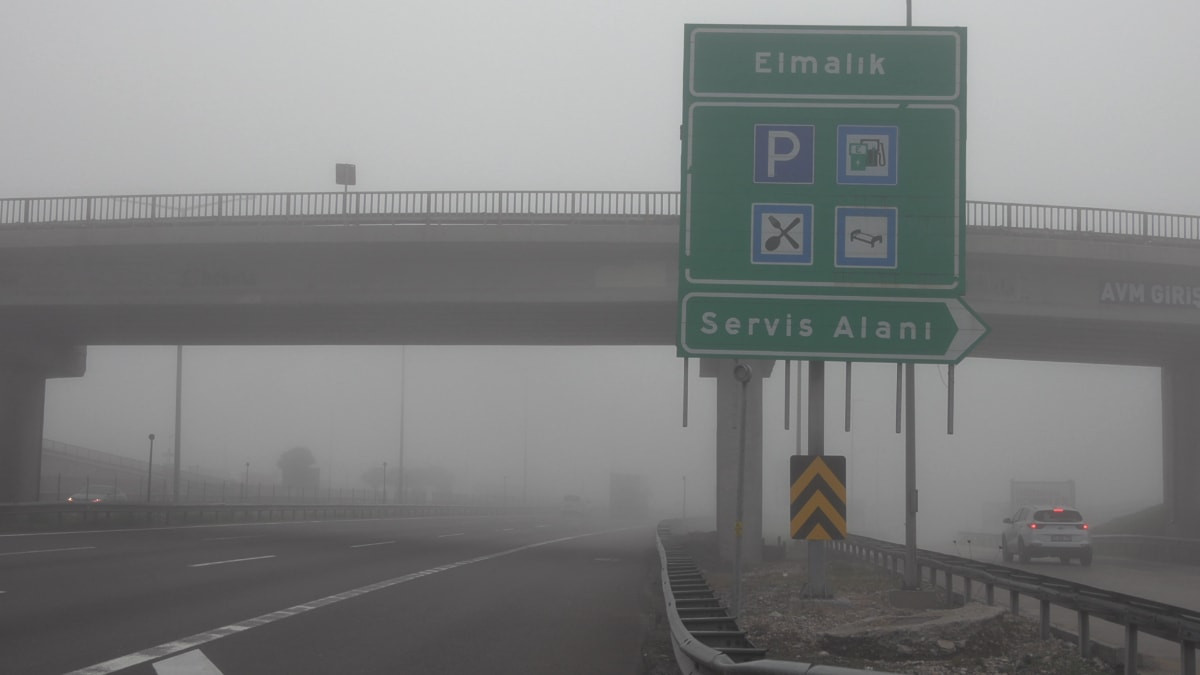Bolu Dağı geçişinde sis etkili oldu