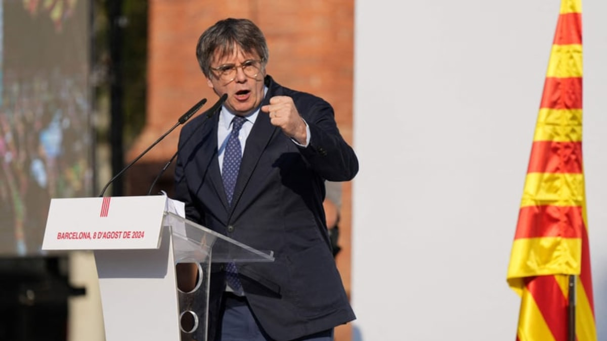 İspanya'dan 9 yıldır kaçan Puigdemont'a ülkeye dönüş yolu açıldı