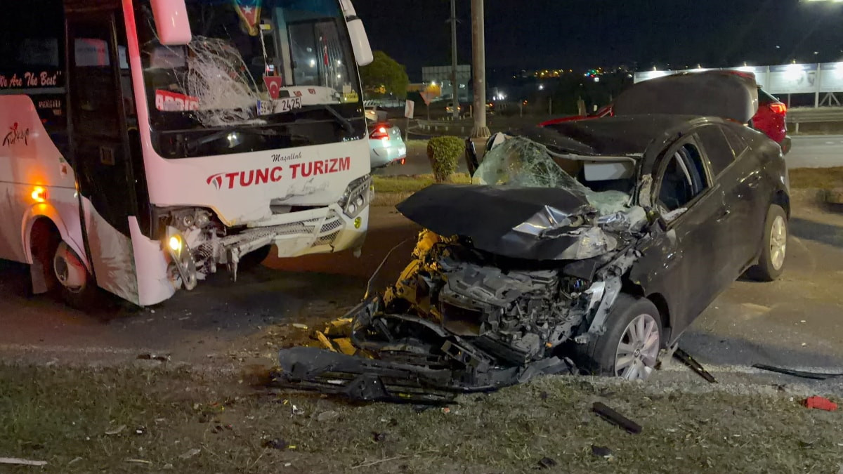 Tekirdağ'da kavşakta zincirleme kaza meydana geldi: 3 kişi yaralandı